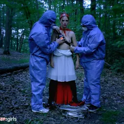 Sarah Strawberries に 'Kink Partners' アシュリーはSFiドリームガールズを発射:小さな赤いロージーボット (サムネイル 20)