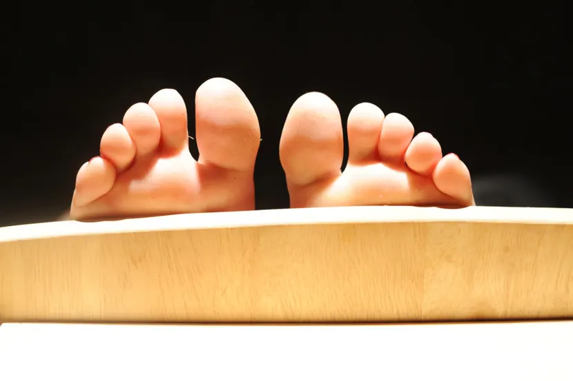 Shadrack Stargazer に '多くのスキルを持つ女性' from 'Kink Partners' (写真 1) Kink Partners '多くのスキルを持つ女性' 主演 Shadrack Stargazer (写真 1)