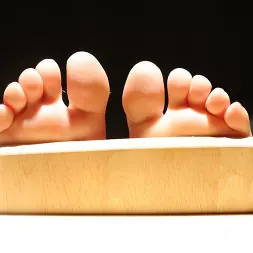 Shadrack Stargazer に 'Kink Partners' 多くのスキルを持つ女性 (サムネイル 1)