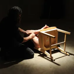 Shadrack Stargazer に 'Kink Partners' 多くのスキルを持つ女性 (サムネイル 2)