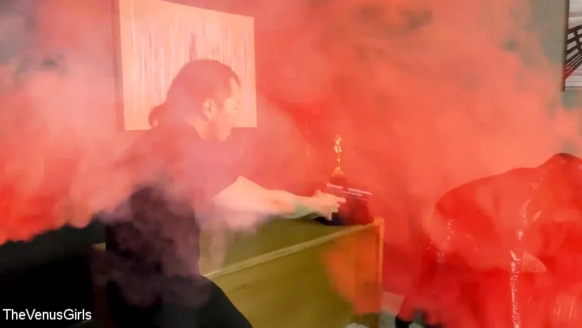 Kink Partners 'LAS CRÓNICAS COMPLETAS DEL ZORRO ROJO' protagonizando Shay Fox (foto 1)