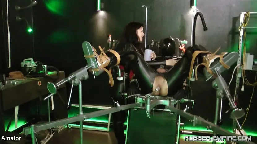 Kink Partners 'ダス・グミ・ベヌツングス・グレクト:第1章' 主演 Sklave (写真 15)