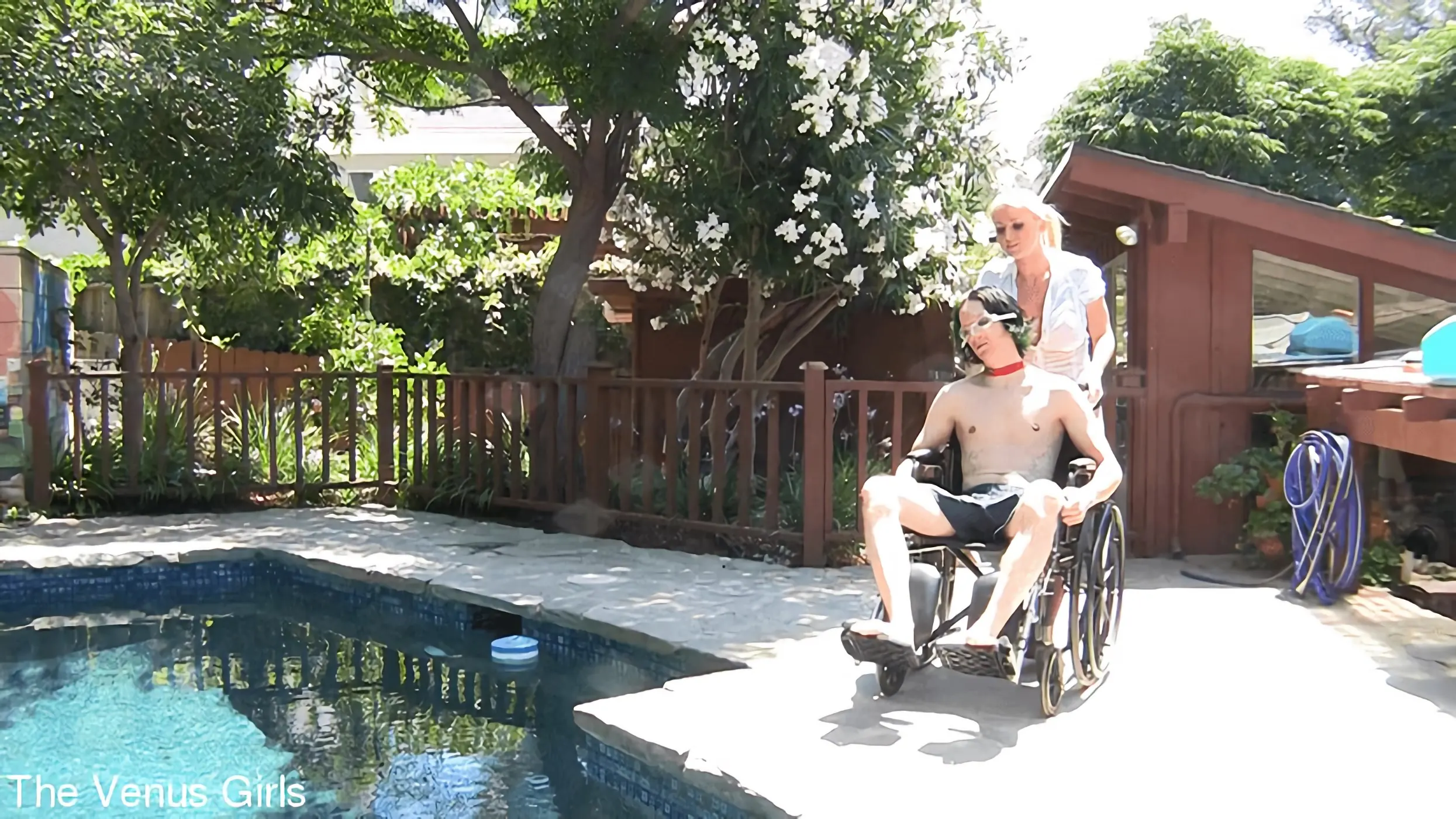 Kink Partners 'ステップママスリトル兼クリーナー' 主演 Sophie Dee (写真 1)