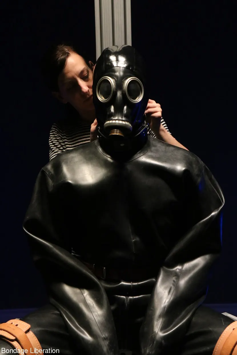 Kink Partners 'Mi entretenimiento' protagonizando Squeak (foto 10)