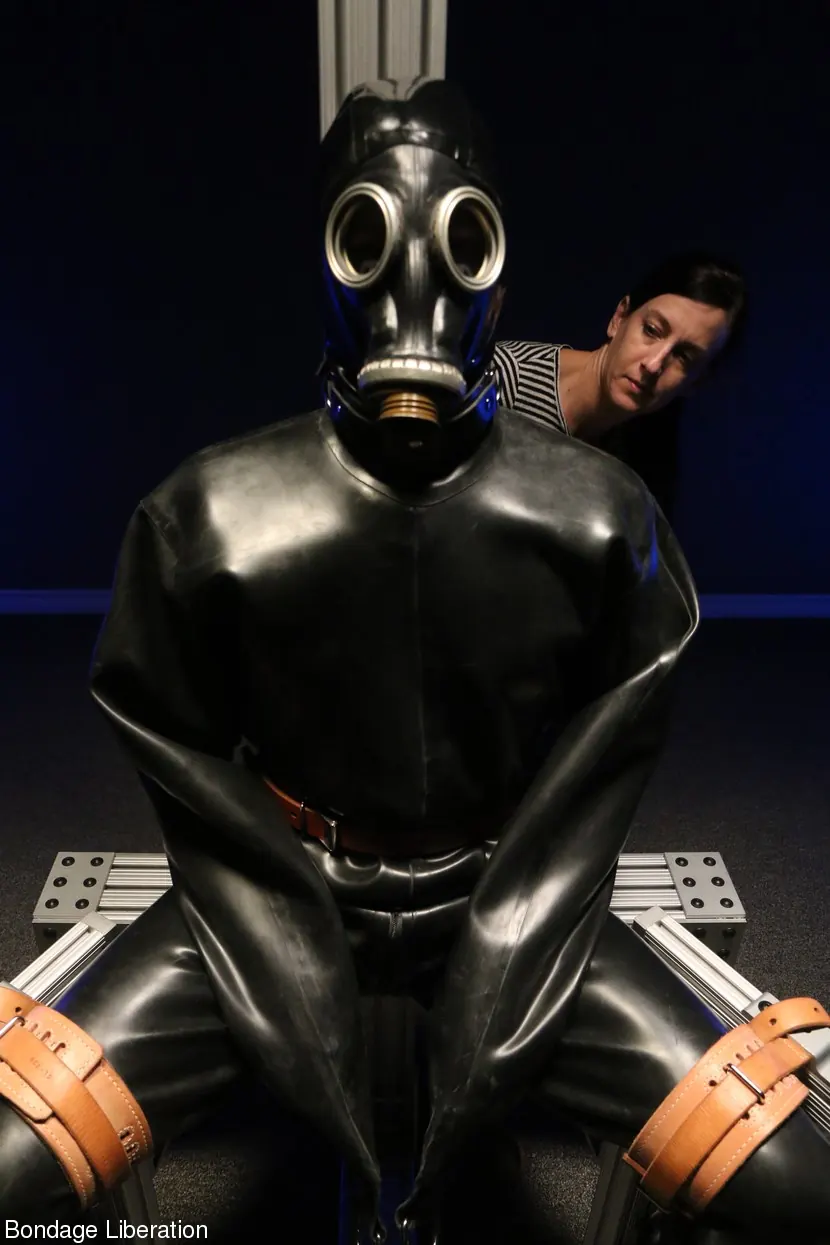 Kink Partners 'Mi entretenimiento' protagonizando Squeak (foto 12)