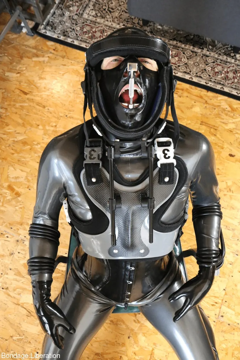 Kink Partners 'Círculo de goma Jerk' protagonizando Strange Hobbies (foto 15)