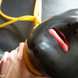 Elise Graves に 'Kink Partners' ショックと畏敬の念 (サムネイル 5)