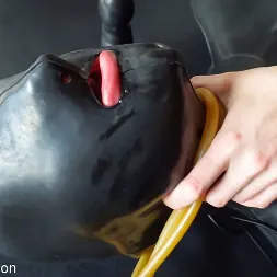 Tai Crimson en 'Kink Partners' Conmoción y pavor (Miniatura 3)