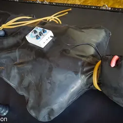 Tai Crimson en 'Kink Partners' Conmoción y pavor (Miniatura 10)