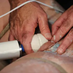 Ten en 'Kink Partners' La colegiala sucia (Miniatura 20)