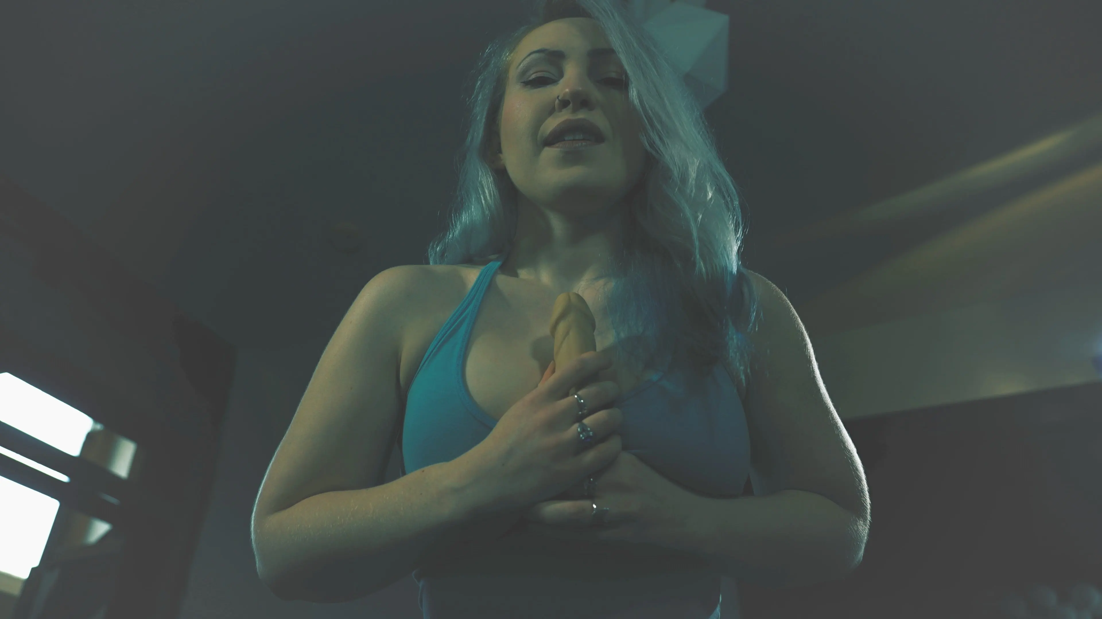 Kink Partners 'Insinuaciones desviadas' protagonizando Tina Lee Comet (foto 1)