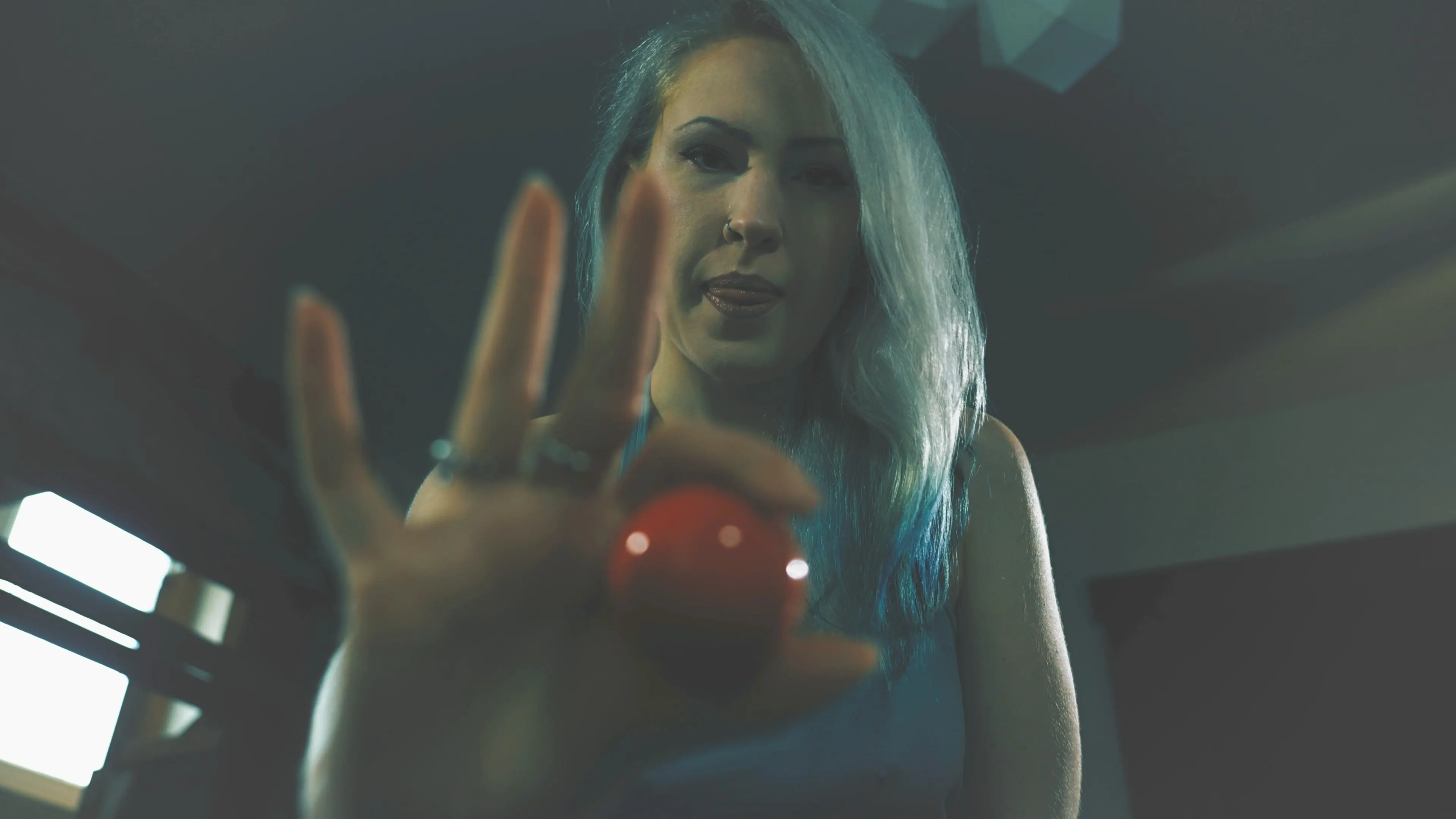 Kink Partners 'Insinuaciones desviadas' protagonizando Tina Lee Comet (foto 3)