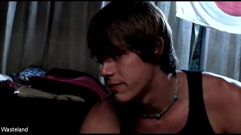 Veronika en 'En la niebla - Episodio 3: Algo siniestro' from 'Kink Partners' (foto 25) Kink Partners 'En la niebla - Episodio 3: Algo siniestro' protagonizando Veronika (foto 25)