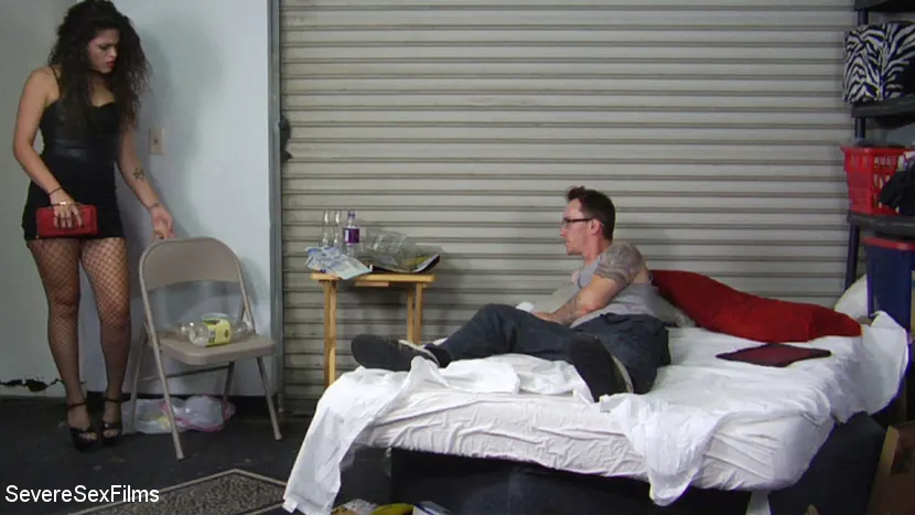 Kink Partners '¡Mi mamá me puso los cuernos! (Parte 1 o 4)' protagonizando Victoria Voxxx (foto 1)