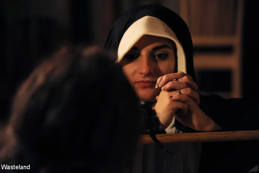 Violet Skye en 'Bendíceme Padre, porque he pecado' from 'Kink Partners' (foto 8) Kink Partners 'Bendíceme Padre, porque he pecado' protagonizando Violet Skye (foto 8)