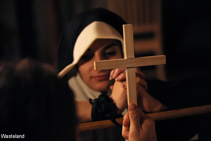 Violet Skye en 'Bendíceme Padre, porque he pecado' from 'Kink Partners' (foto 9) Kink Partners 'Bendíceme Padre, porque he pecado' protagonizando Violet Skye (foto 9)