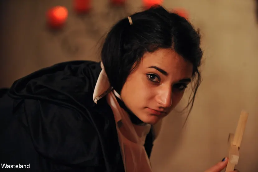 Kink Partners 'Bendíceme Padre, porque he pecado' protagonizando Violet Skye (foto 15)