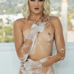 Zoe Sparx en 'Kink Partners' La pequeña rubia Zoe Sparx se folla al padre de su mejor amiga (Miniatura 2)